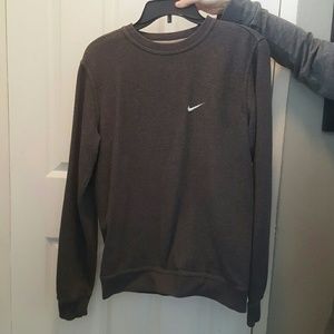Cute Gray Nike sweatshirt