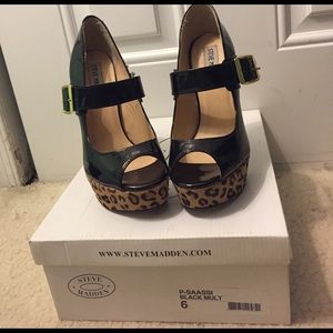 Steve Madden Mary-Jane Peep Toe Heels