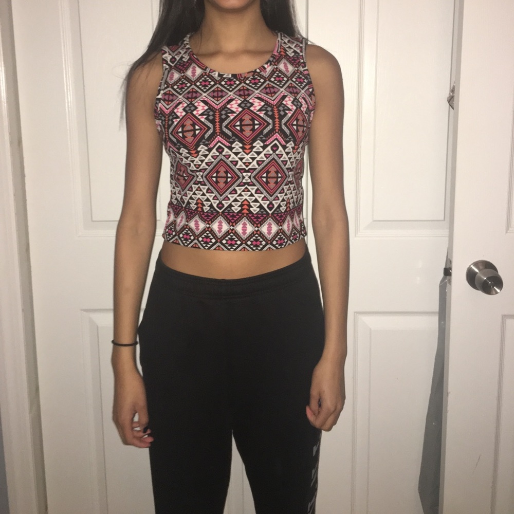 Crop top