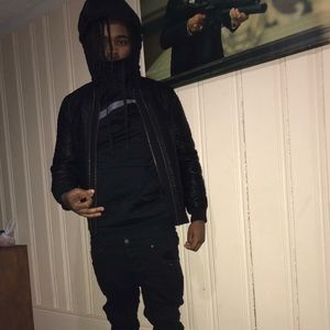 Meet your Posher, Dion