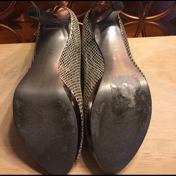Anne Klein Metallic Open Toe High Heels - Size 8.5 - Picture 4 of 4