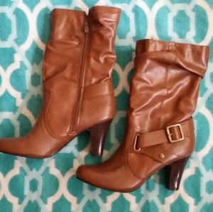 Like new brown ankle boots sz 8