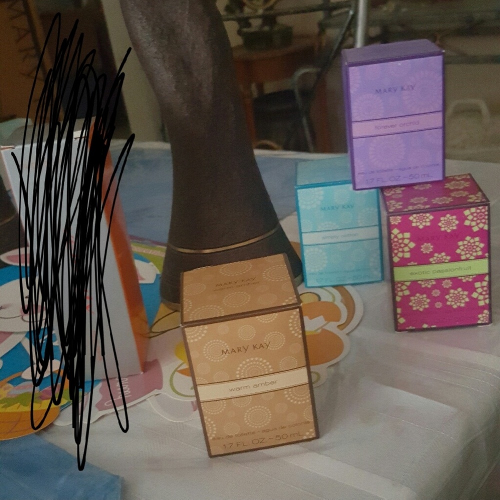 Perfume buy one get one