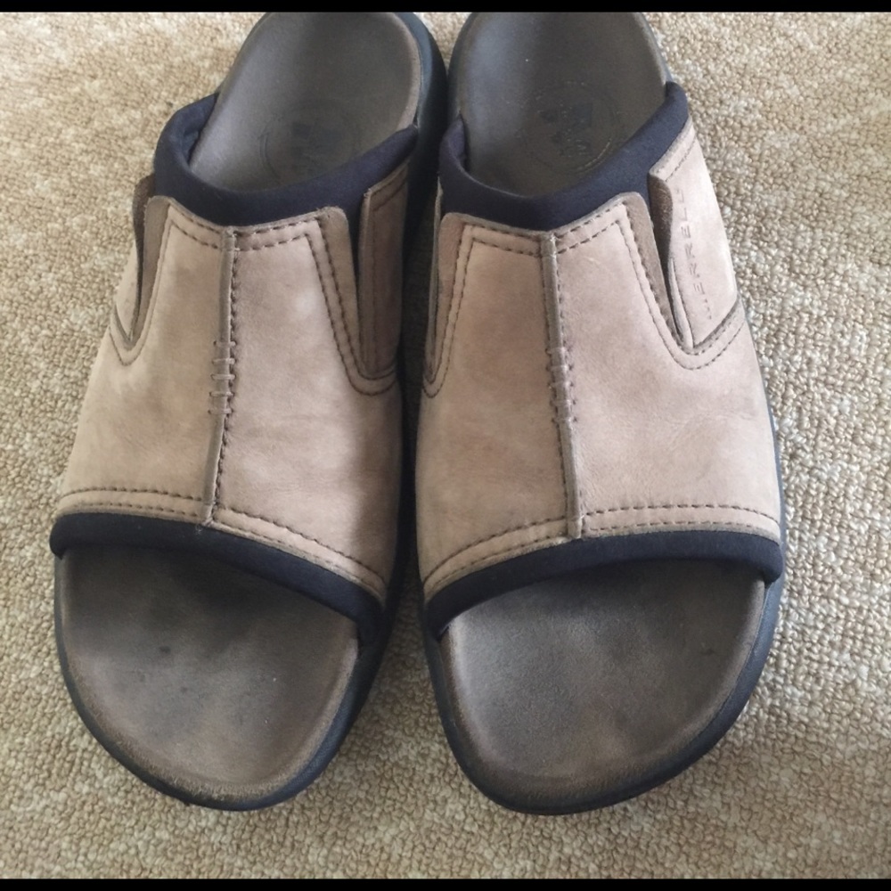 Merrell slip on shoes
