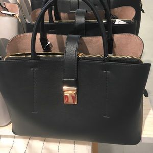 Meet your Posher, Sibel