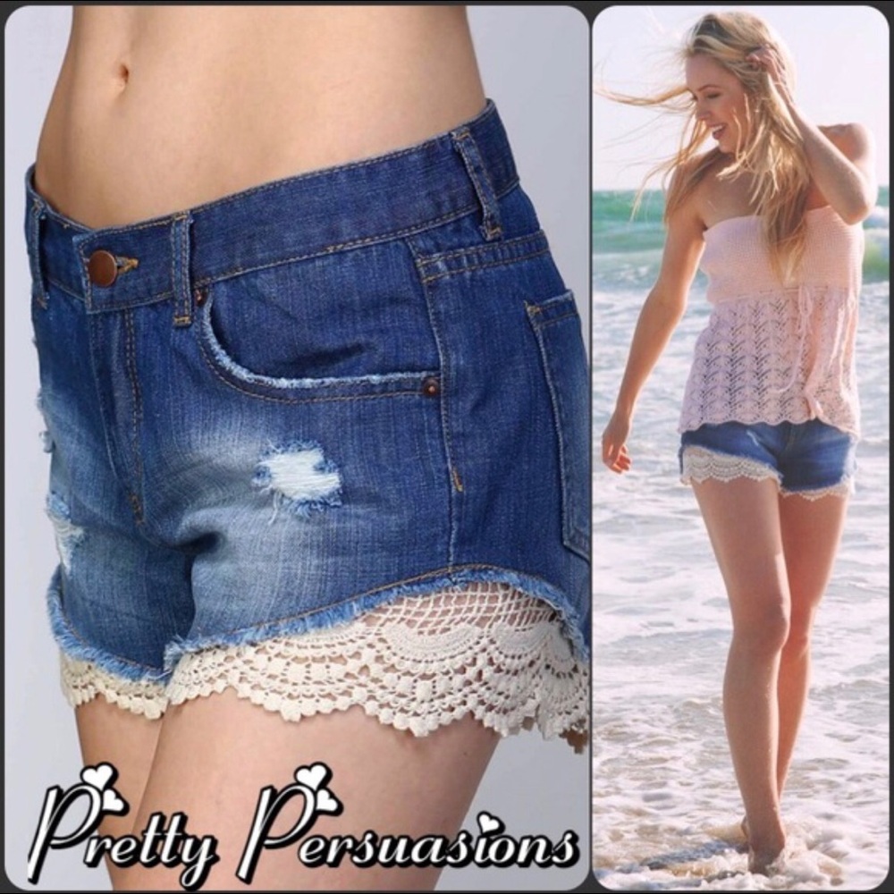 SALE 🎉 Lace Crochet Trim Distressed Denim Shorts - Picture 6 of 8
