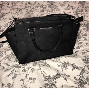 Black Michael Kors Handbag/Cross body