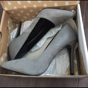Beautiful gray heels