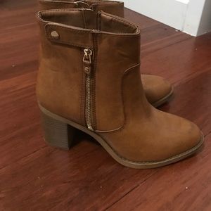 Size 8 tan brown Atmosphere booties