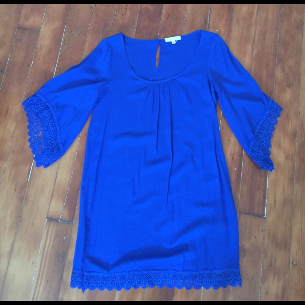 Blue dress