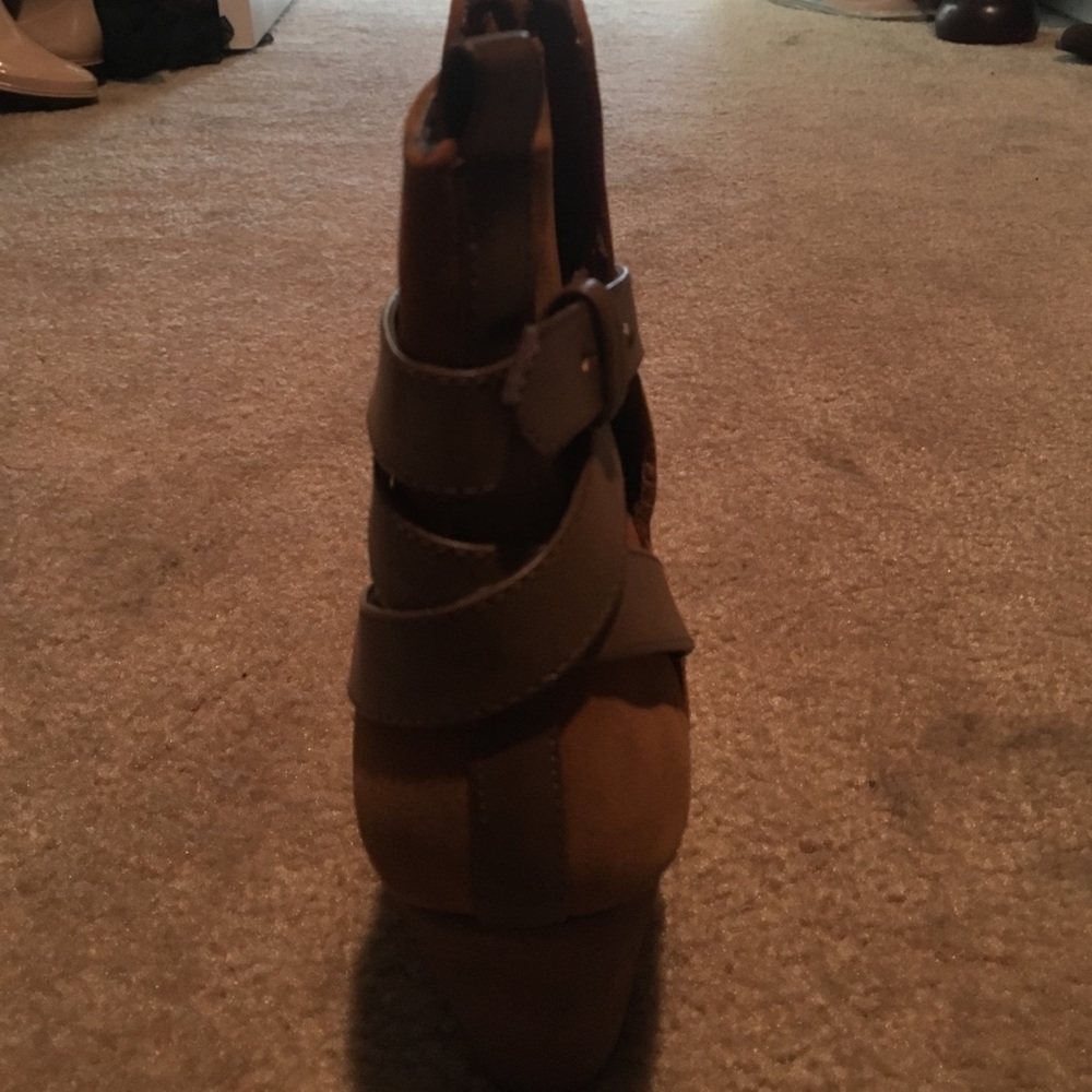 Ankle Boot - image 3