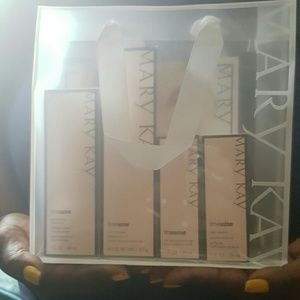 Facial cleansing set