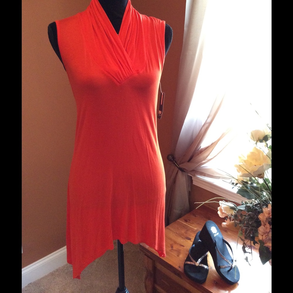 💥NWT SOFT & FLOWY Orange Tunic💥