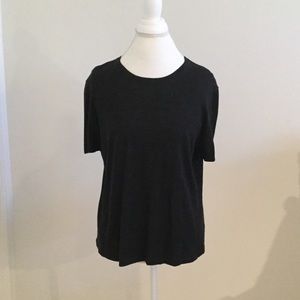 XL St. John charcoal gray shorts sleeve T-shirt