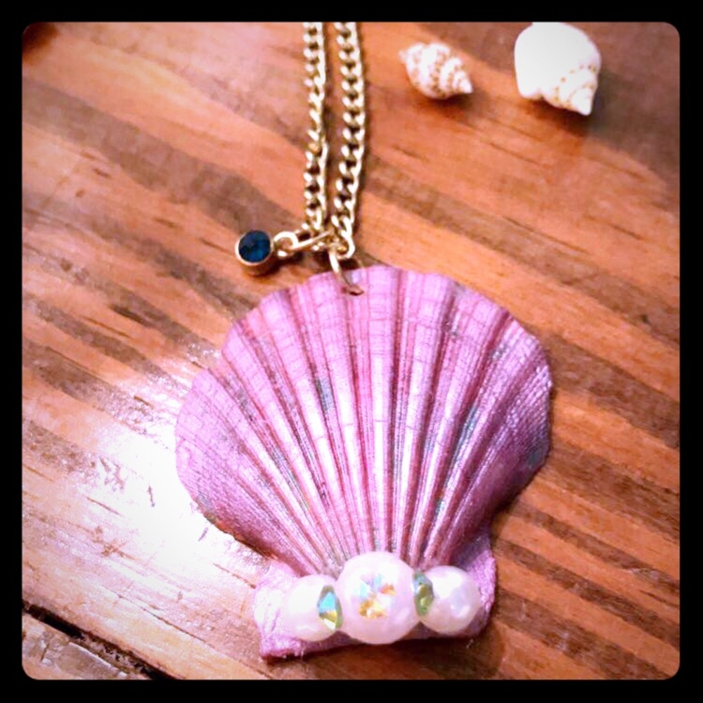Handmade seashell necklace