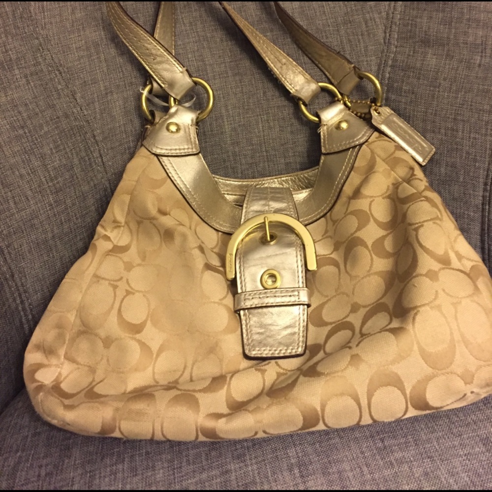 Coach Purse - Picture 2 of 4