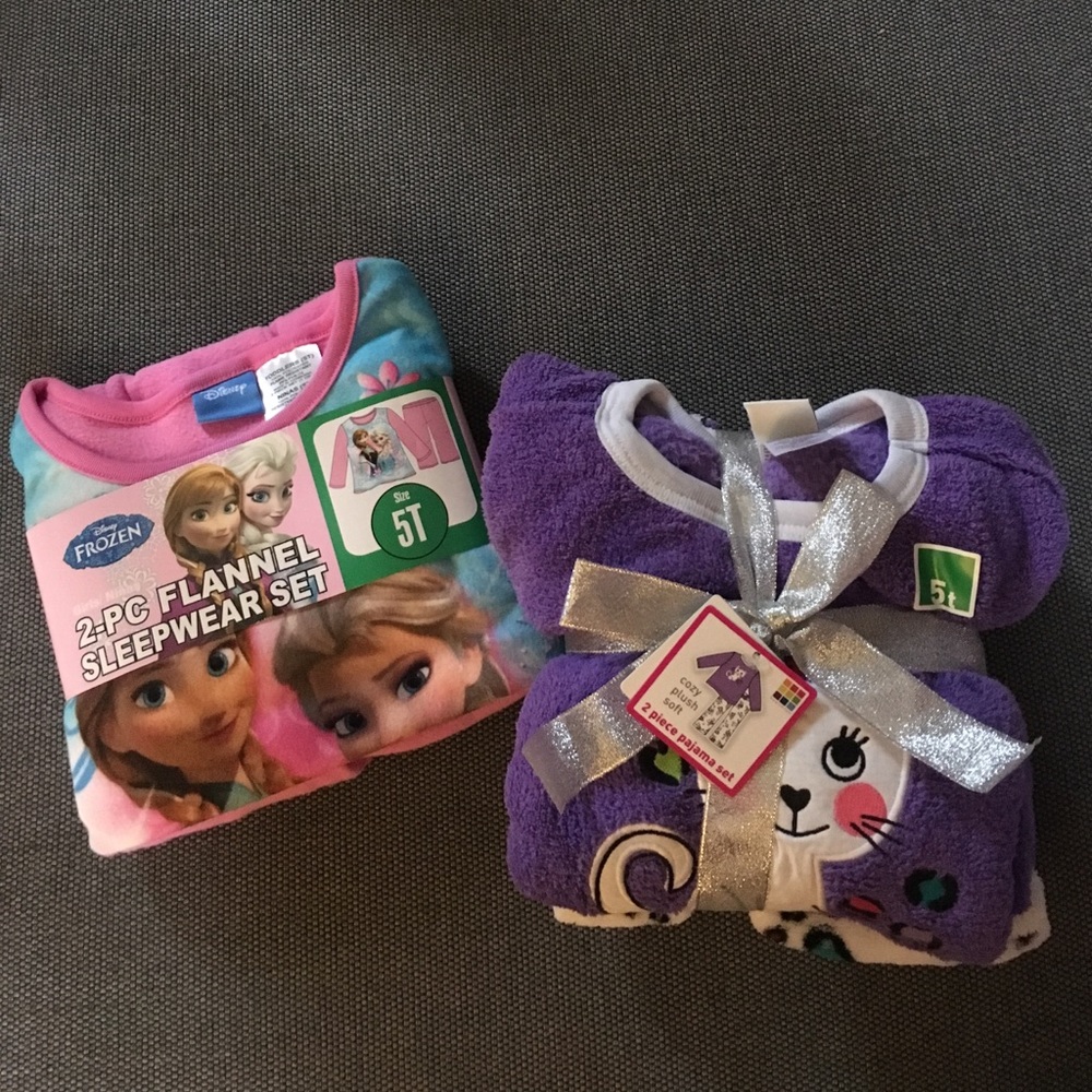 ❌SOLD❌ 5T Pajama Bundle