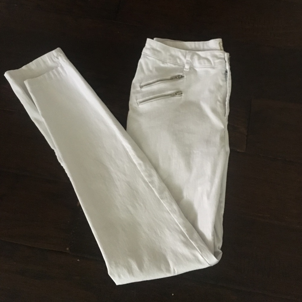 White Skinny Pants