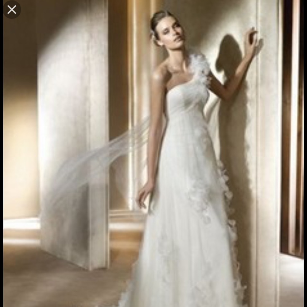 Pronovias wedding dress