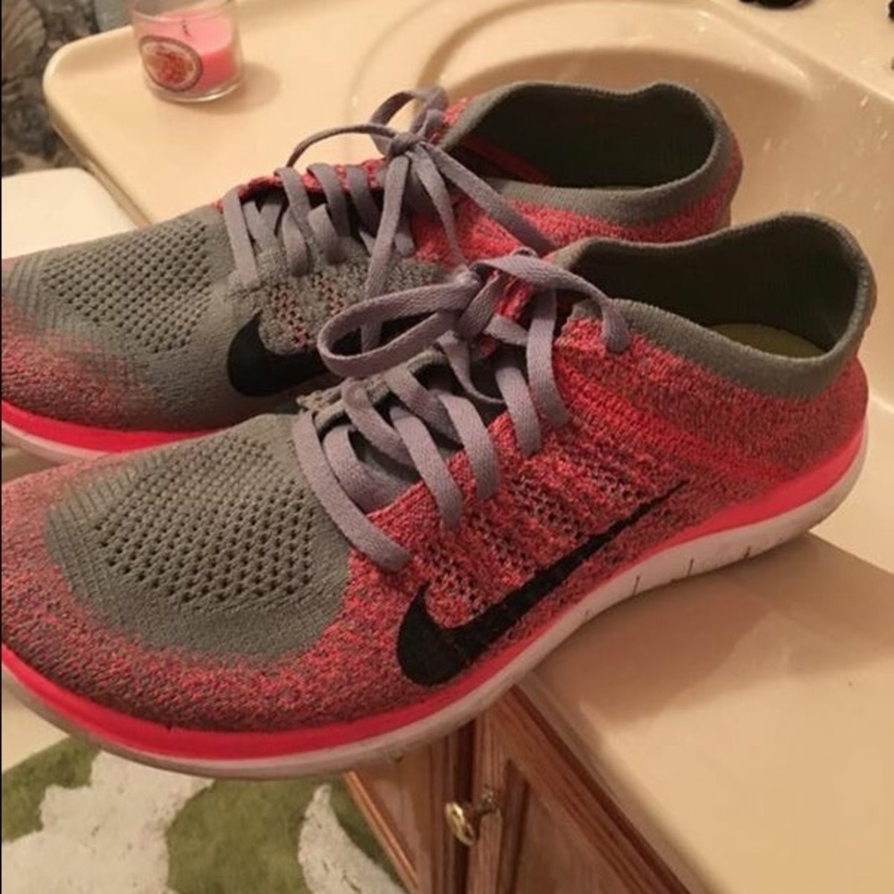 Women's size 10 Nike