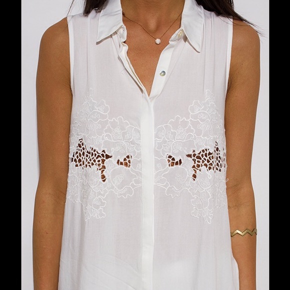 White Crochet Embroidered Sleeveless Boho Blouse💋 - Picture 6 of 8