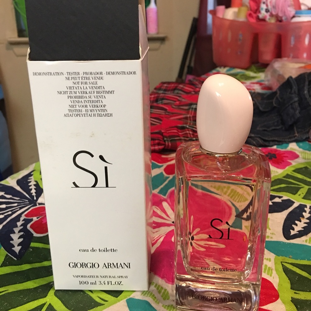 Authentic! Giorgio Armani Si