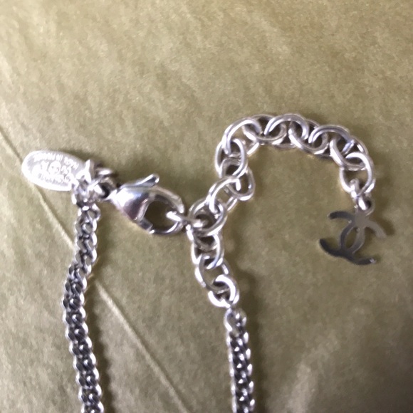 CHANEL Pendant necklace & earring set AUTHENTIC - Picture 7 of 8