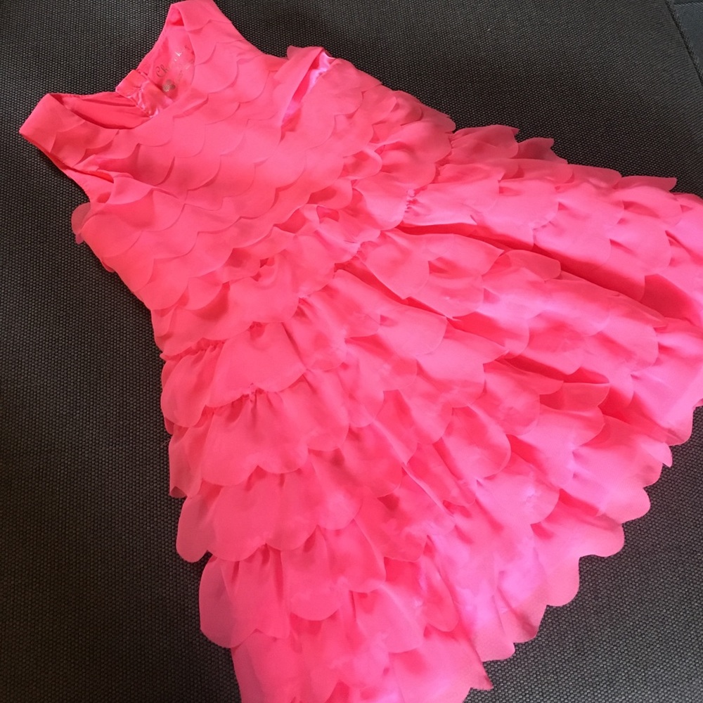 ❌SOLD❌ Bright Pink Scallop Tier Dress