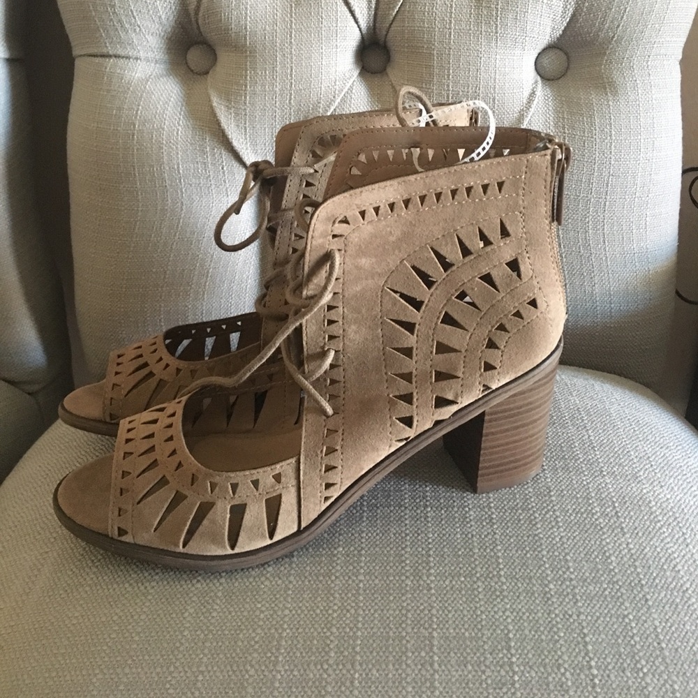 New Beautiful stylish Sandals