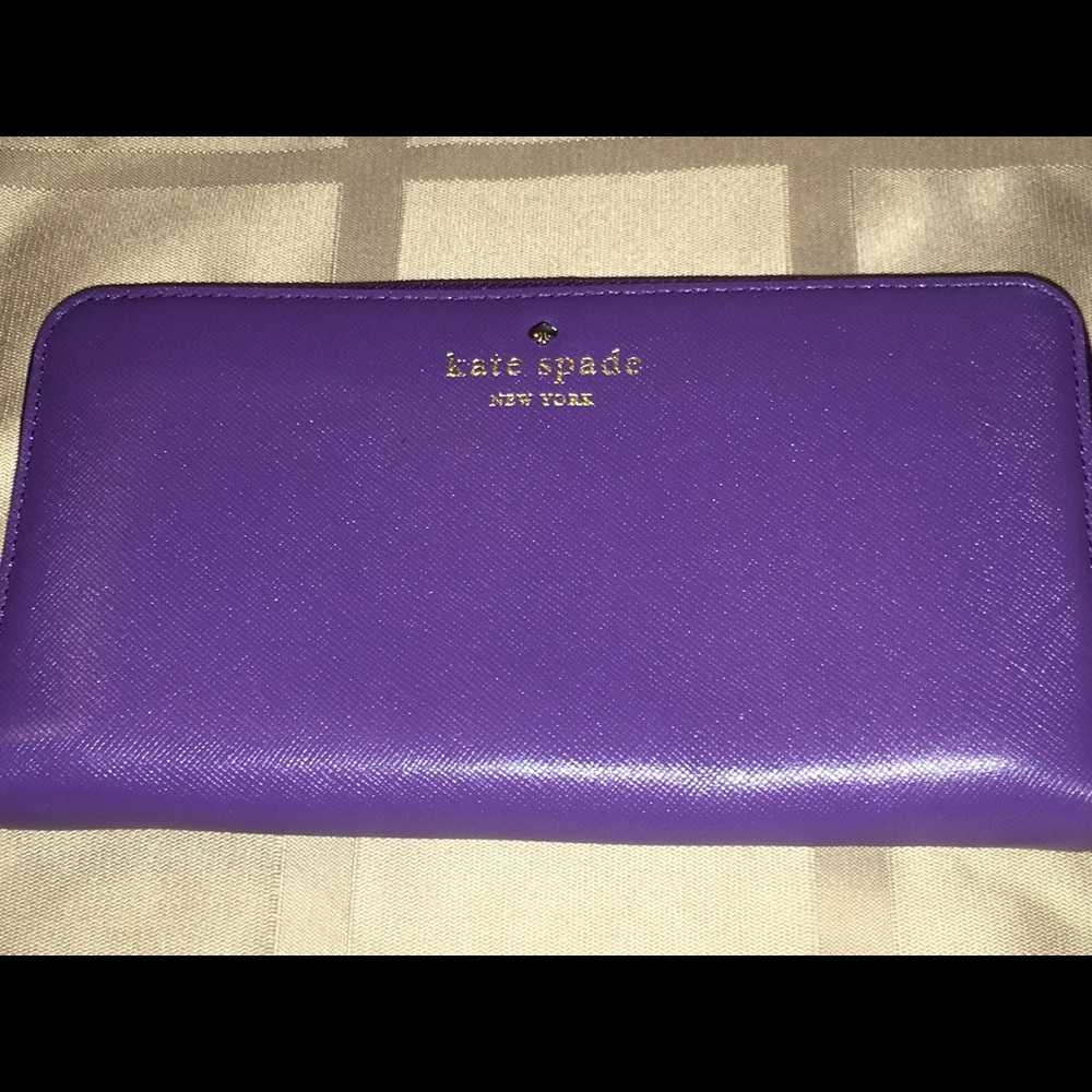 🔥CLOSET CLOSING..Kate Spade Continental Wallet
