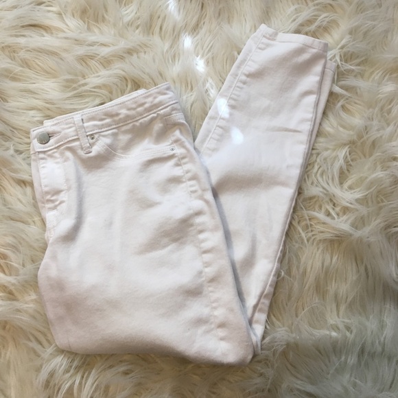 Mossimo Supply Co. Denim - Mossimo Mid-Rise White Jegging - 10