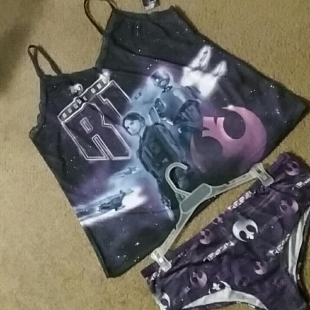 New Star Wars PJ size XL