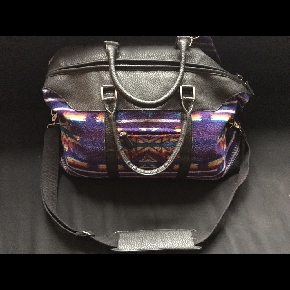 Stylish Duffle bag with ethic print