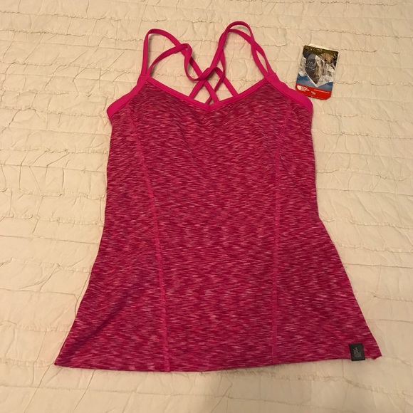 North face workout tank with built in bra! - Picture 1 of 3