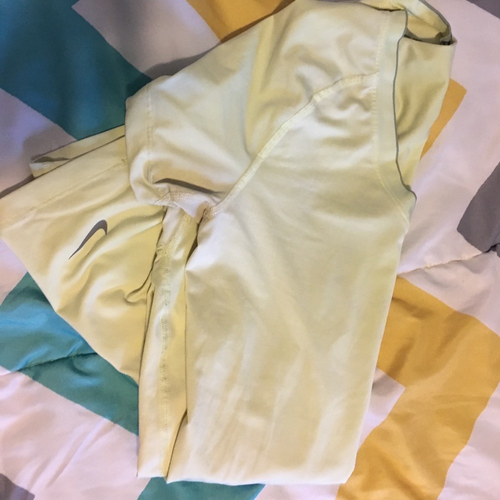 Nike fitted workout top