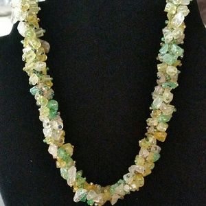 Necklace and bracelet set