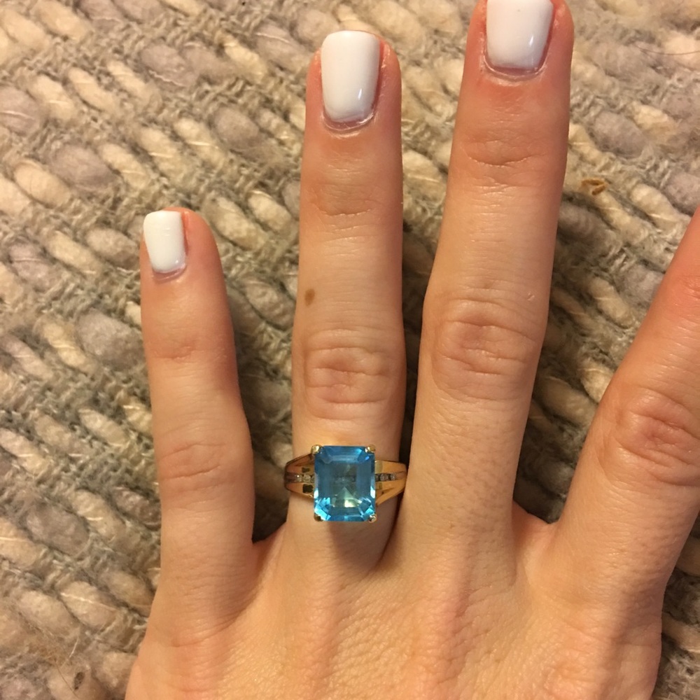 Vintage Topaz and Diamond Gold ring
