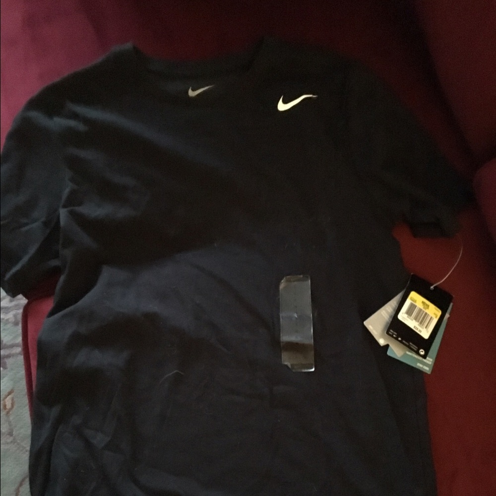 Black Men's Small Nike T Shirt