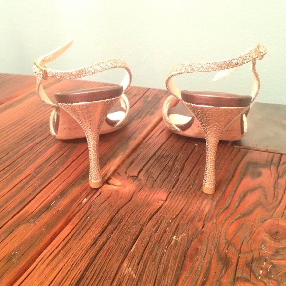 Shoes - Picture 2 of 7