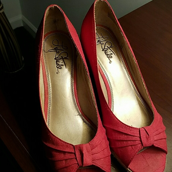 Red canvas slip on shoes - Picture 1 of 3
