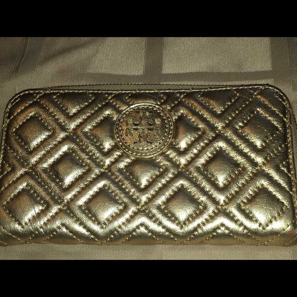 Tory Burch Continental Zip Wallet