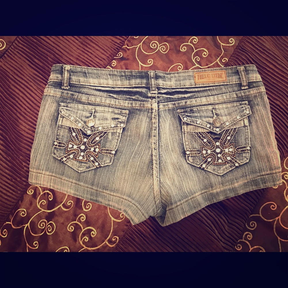 Free Culture jean shorts