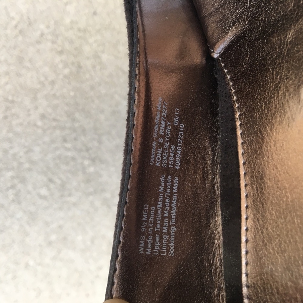 New Kelsey Grey Dress Pumps - Picture 6 of 7