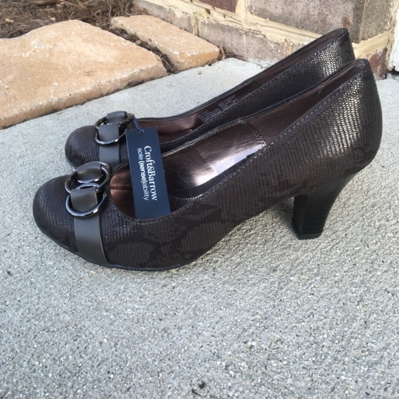 New Kelsey Grey Dress Pumps - Picture 4 of 7