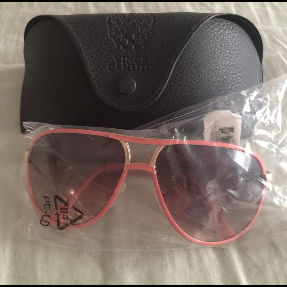 Vince Camuto Aviators
