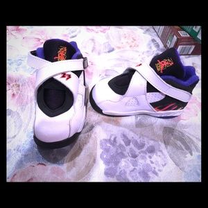 Nike Baby / Toddler Air Jordan Sneakers EUC Size 6