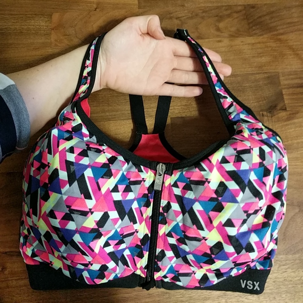 Victoria secret Sports Bra 32DDD