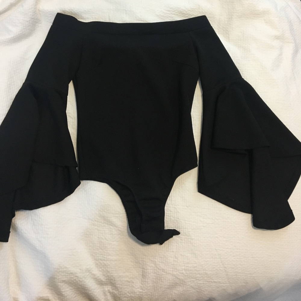 LF bell sleeved one piece