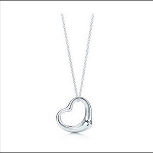 🆕 🍑 Peach ❤ Pendant Necklace!!!😍😍