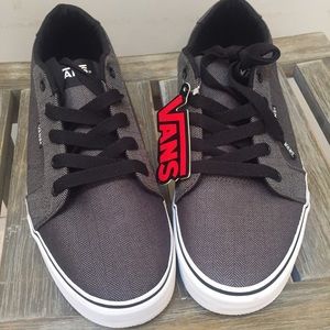 NWT Men's Vans size 10